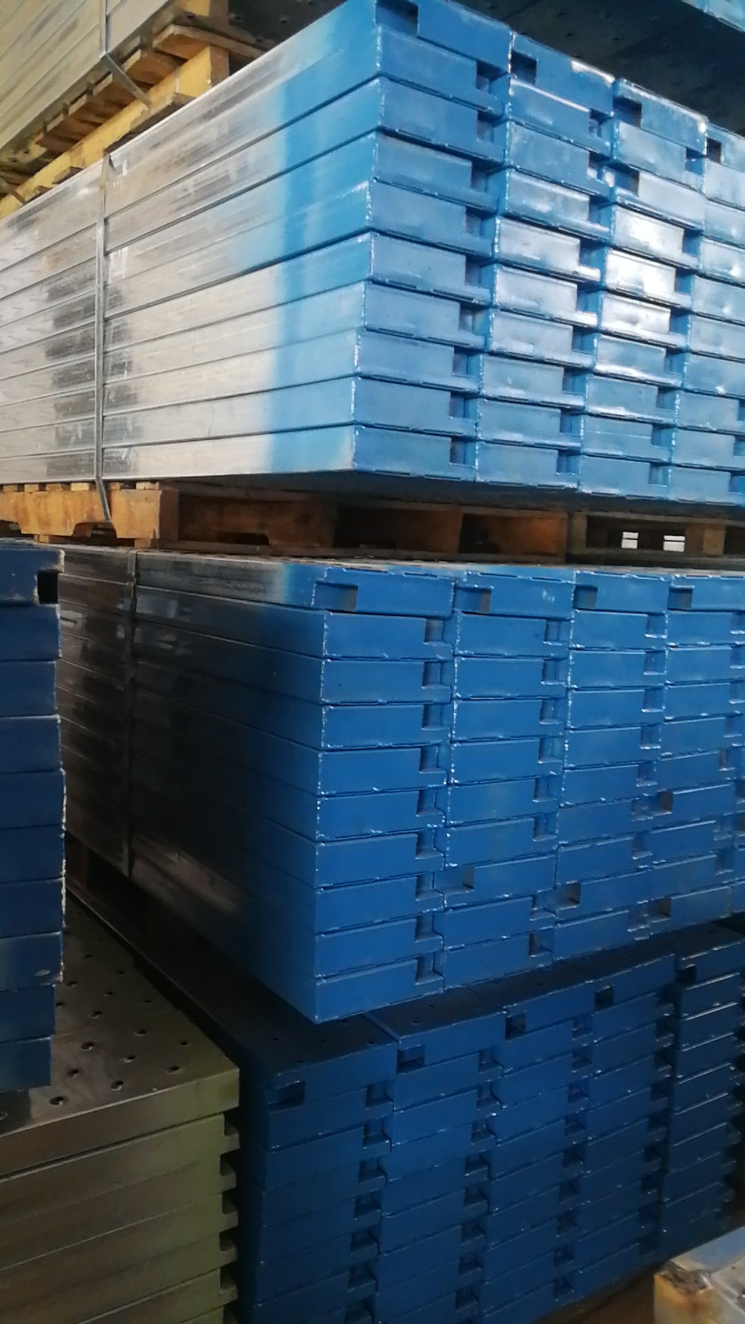 Galvanized steel plank packing