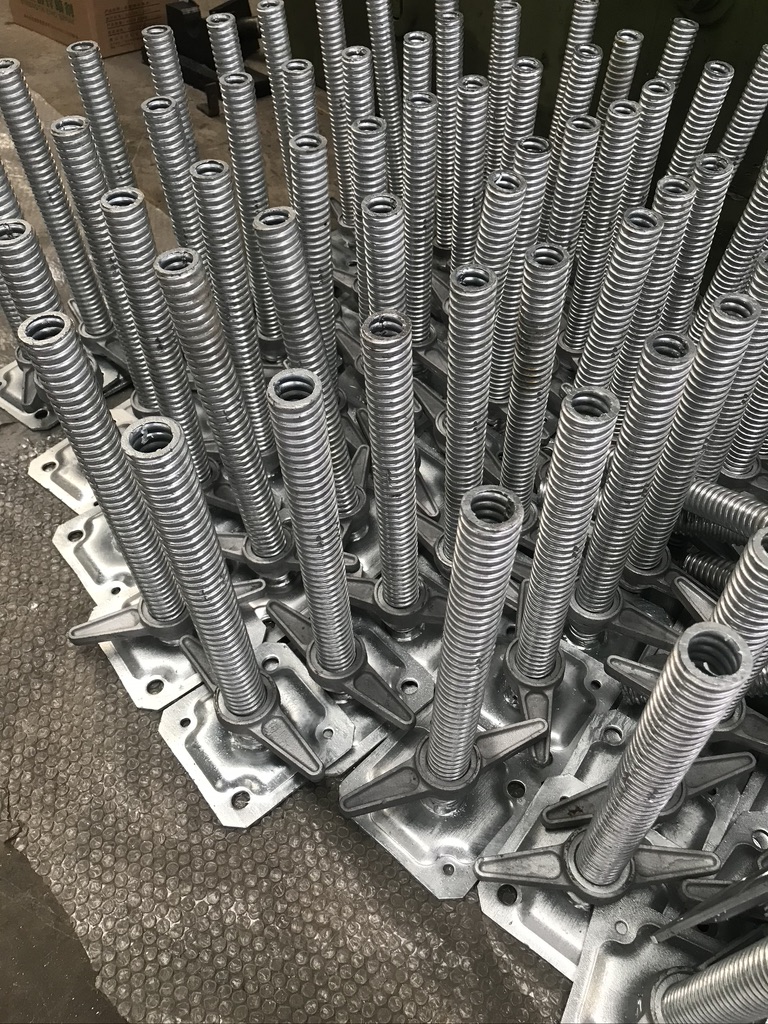 Jack di base di impalcature di tipo vuoto