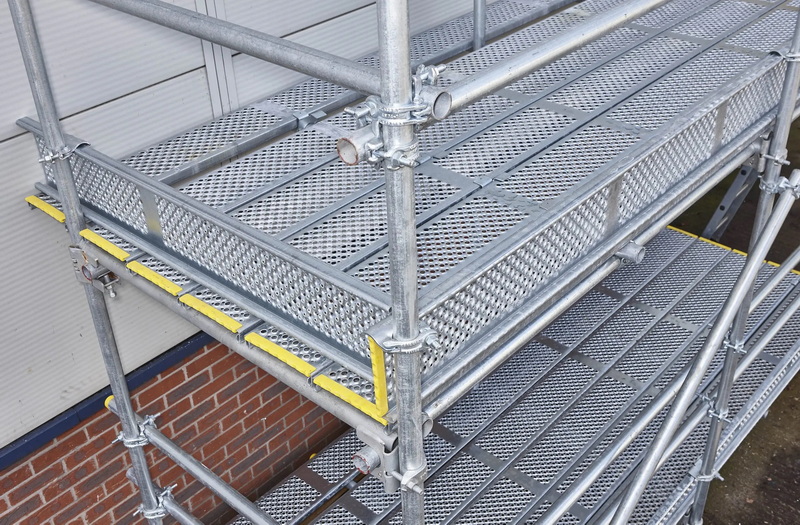 universal system scaffold_2