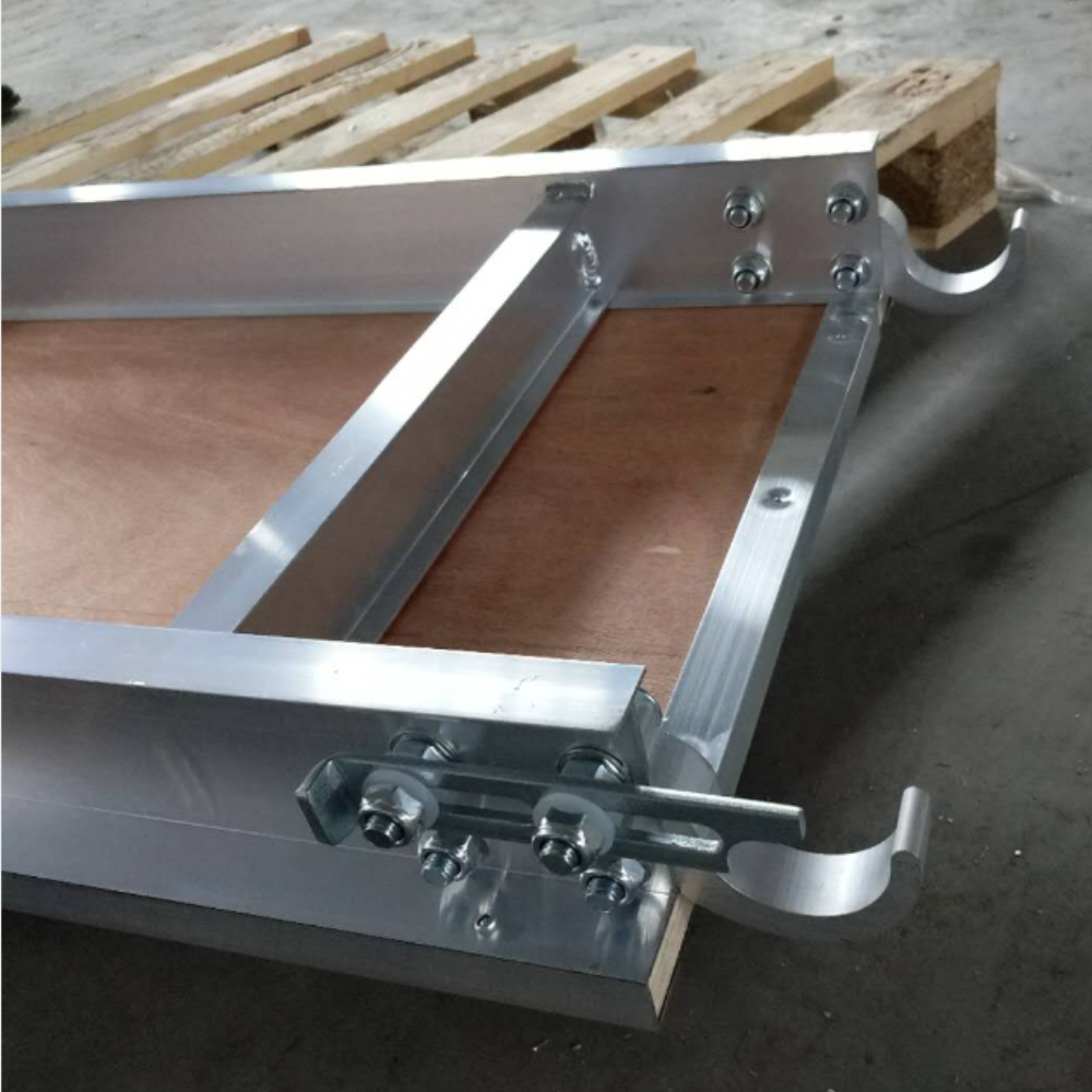 Aluminum plywood scaffolding walkboard