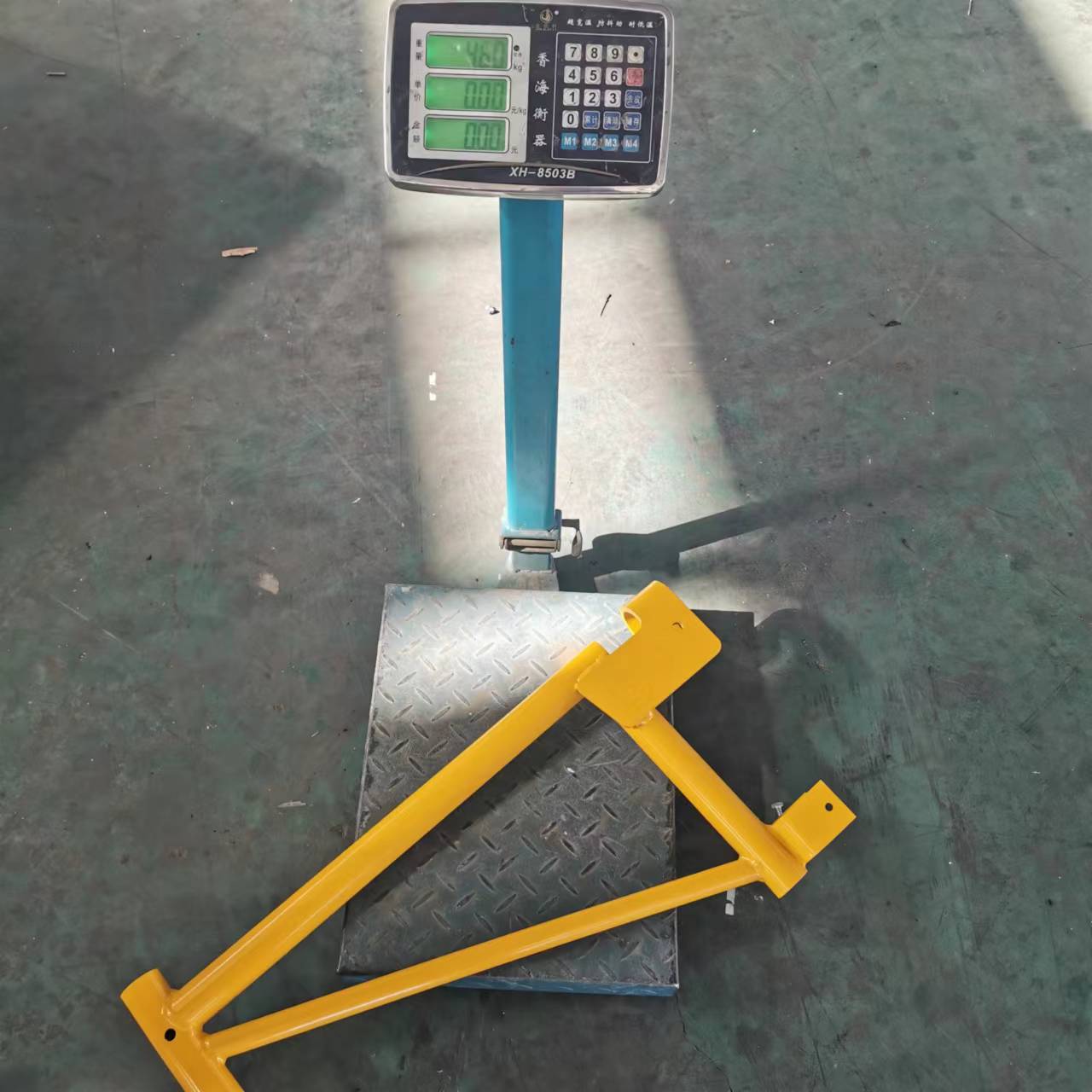 scaffolding 2' tube bracket