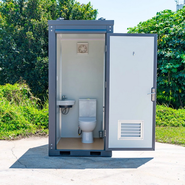 Best Mobile Toilet Companies Europe