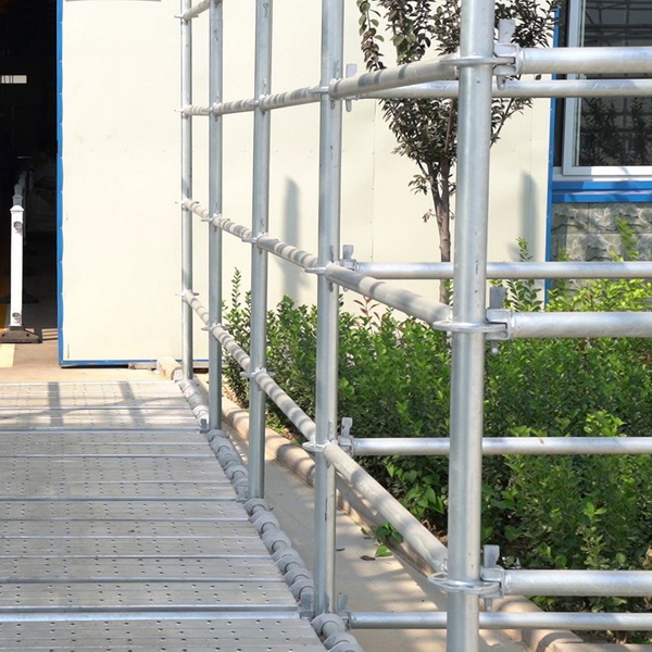 How Does Galvanized Ringlock Scaffolding Improve Construction Safety?