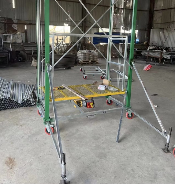 electric scaffolding power pole system_1