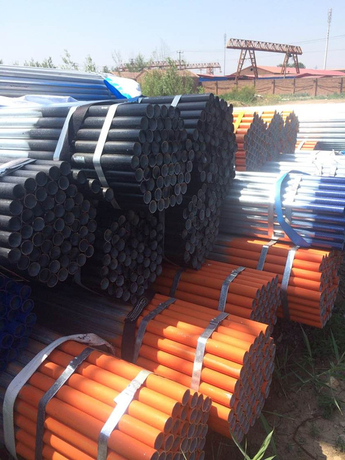 Scaffold Tube with Galvanized and Painted Surface Finish