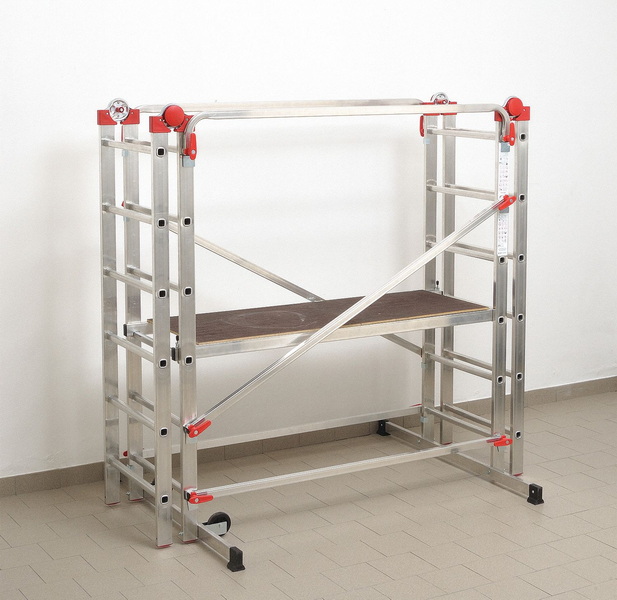 Compact Scaffolding Unit