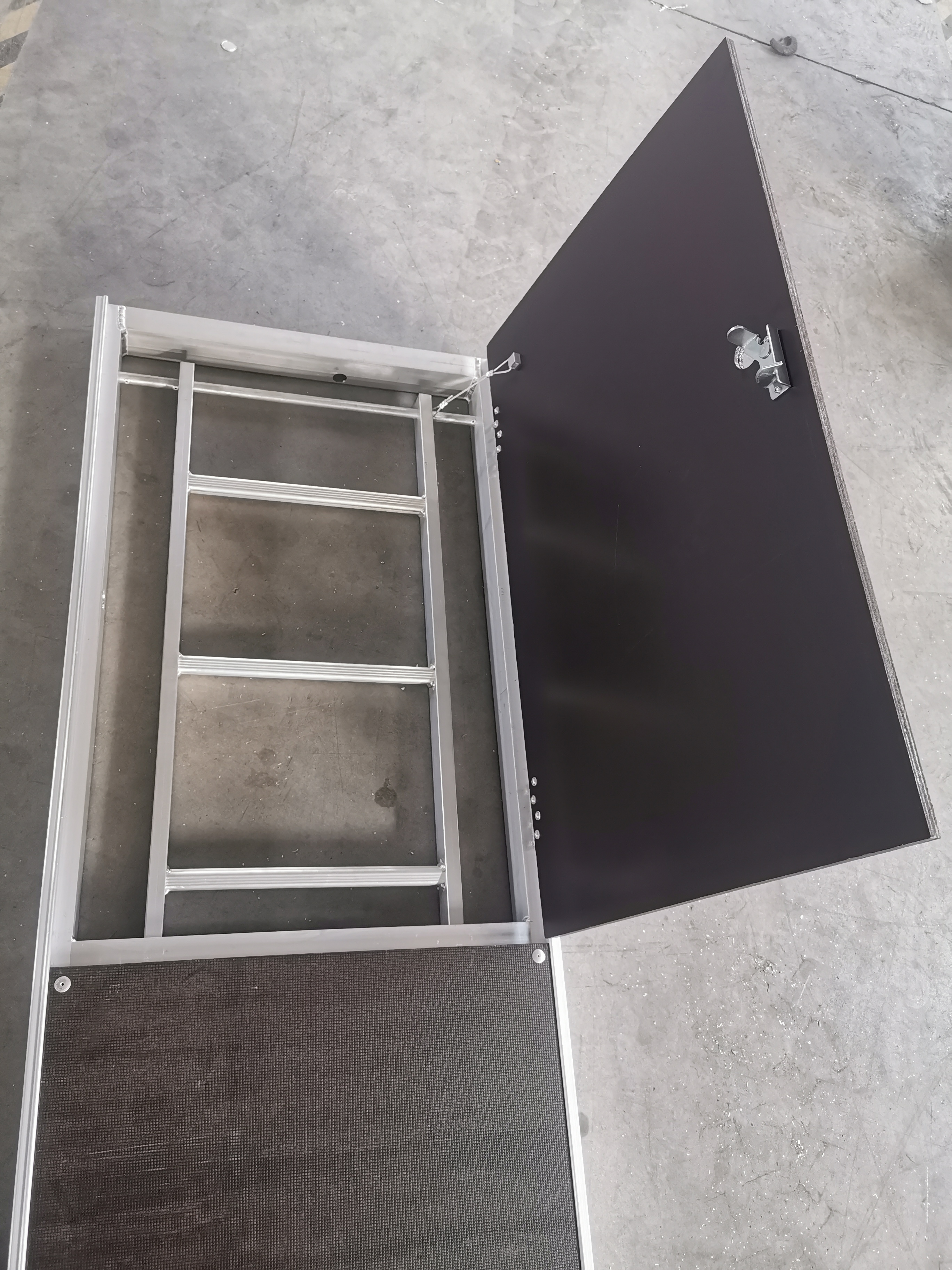 aluminum plywood trapdoor deck with ladder