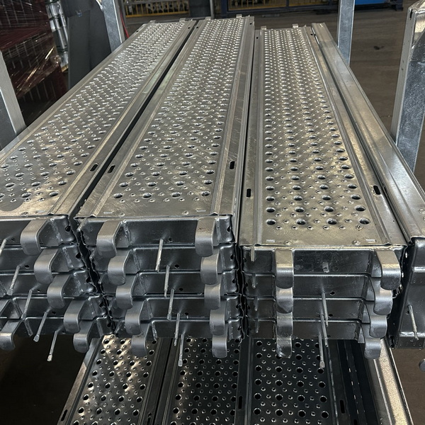 How Do You Choose The Right Ringlock Scaffolding Plank for Safety And Efficiency