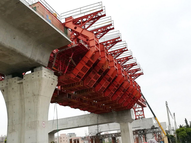 movable scaffolding system in bridge construction_2