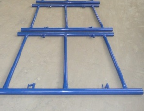 What is the function of frame scaffolding？