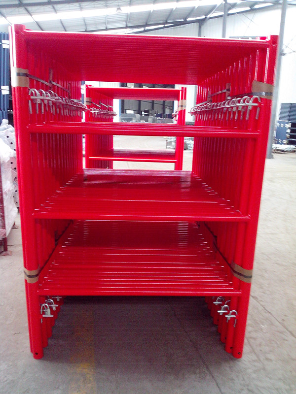 Red frame with fast lock